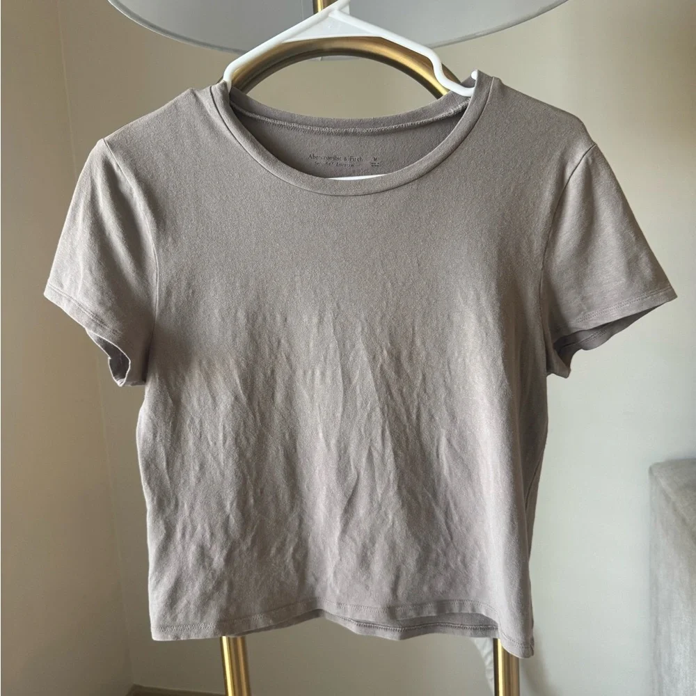 Abercrombie Fitted Baby Tee in beige - Picture 1 of 3